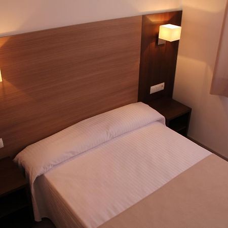 Hotel Victoria Tossa de Mar Room photo